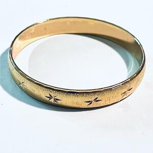 Vintage Monet Gold-tone Star-Engraved Bangle Bracelet, Vintage Monet